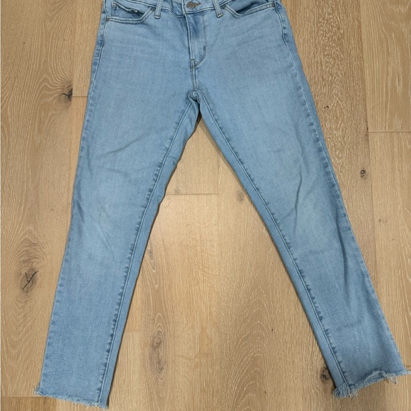 Women’s Levi’s 711 Cropped Jeans - Picture 1 of 4